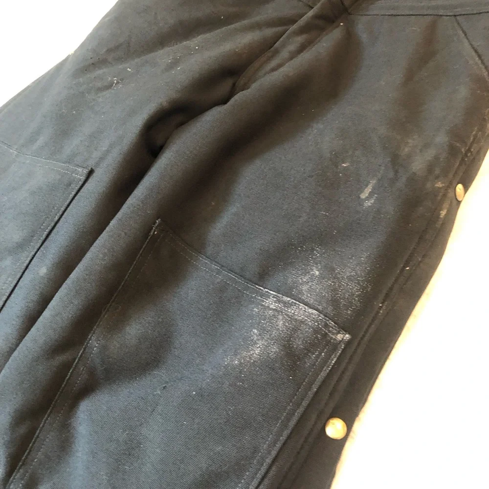Carhartt Black insulated work overalls. 32 x 30. Some flaws. - Picture 9 of 11
